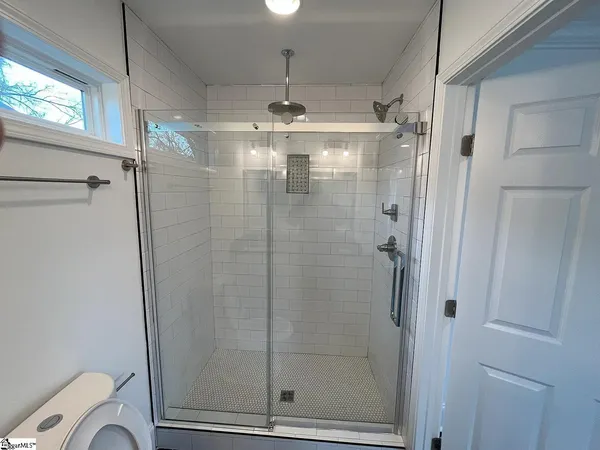 $2,100 | 305 Averill Street, Greenville, SC 29601