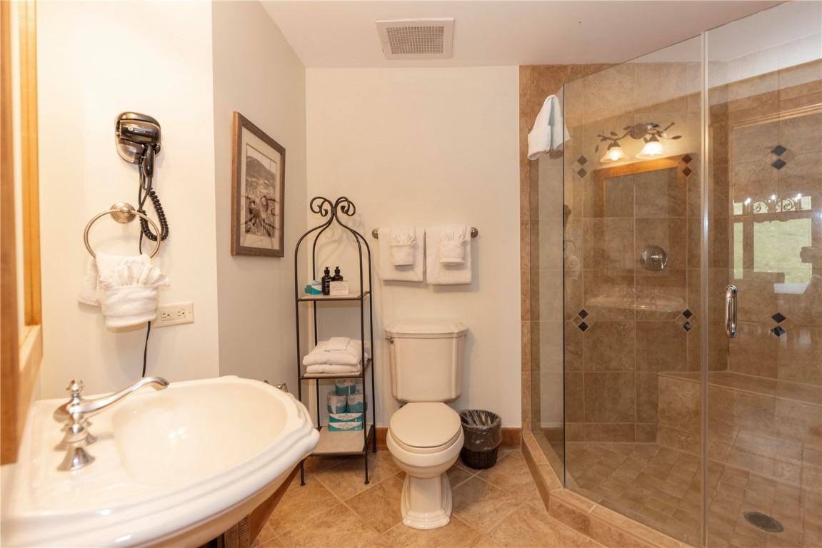 280 Trailhead Drive, Unit 3012 Keystone, CO 80435 - Photo 20 of 32