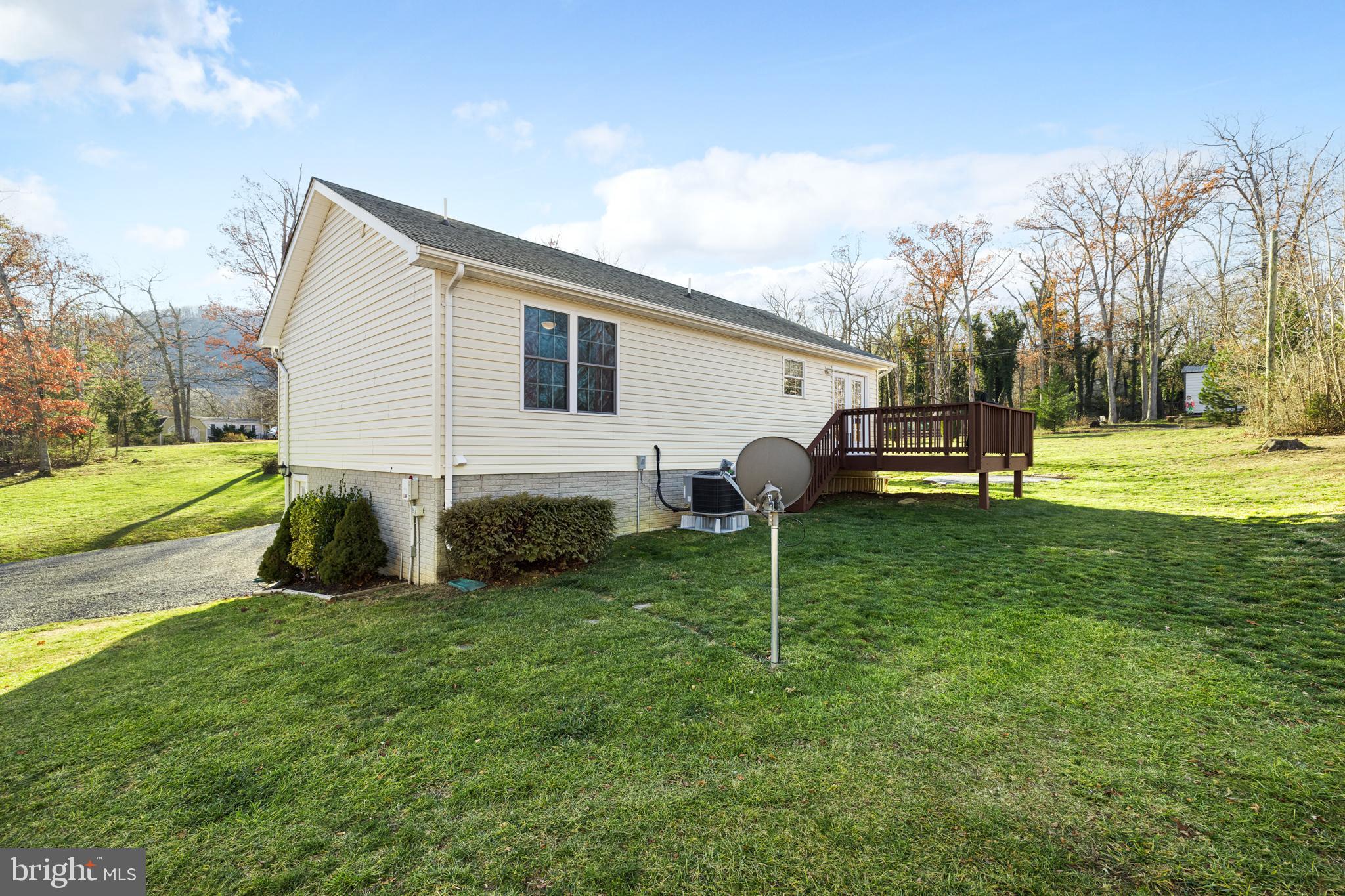 780 Lower Valley Road Strasburg, VA 22657 - Photo 7 of 37