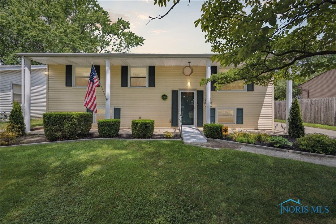 1818 Winchester Road Toledo, OH 43613 - Photo 1 of 48 Gallery Image 1