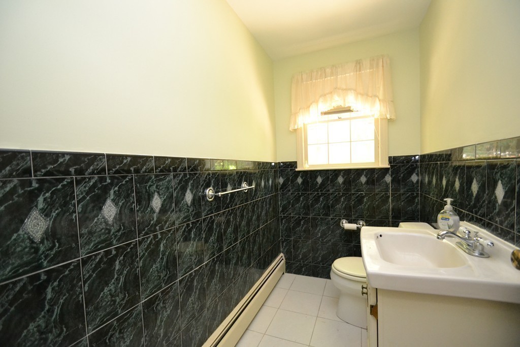 170 Boxboro Road Stow, MA 01775 - Photo 10 of 20