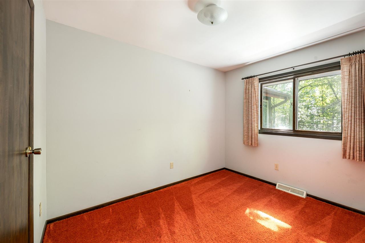 4778 North Omena Point Road Omena, MI 49674 - Photo 16 of 45 1893235-15.JPG