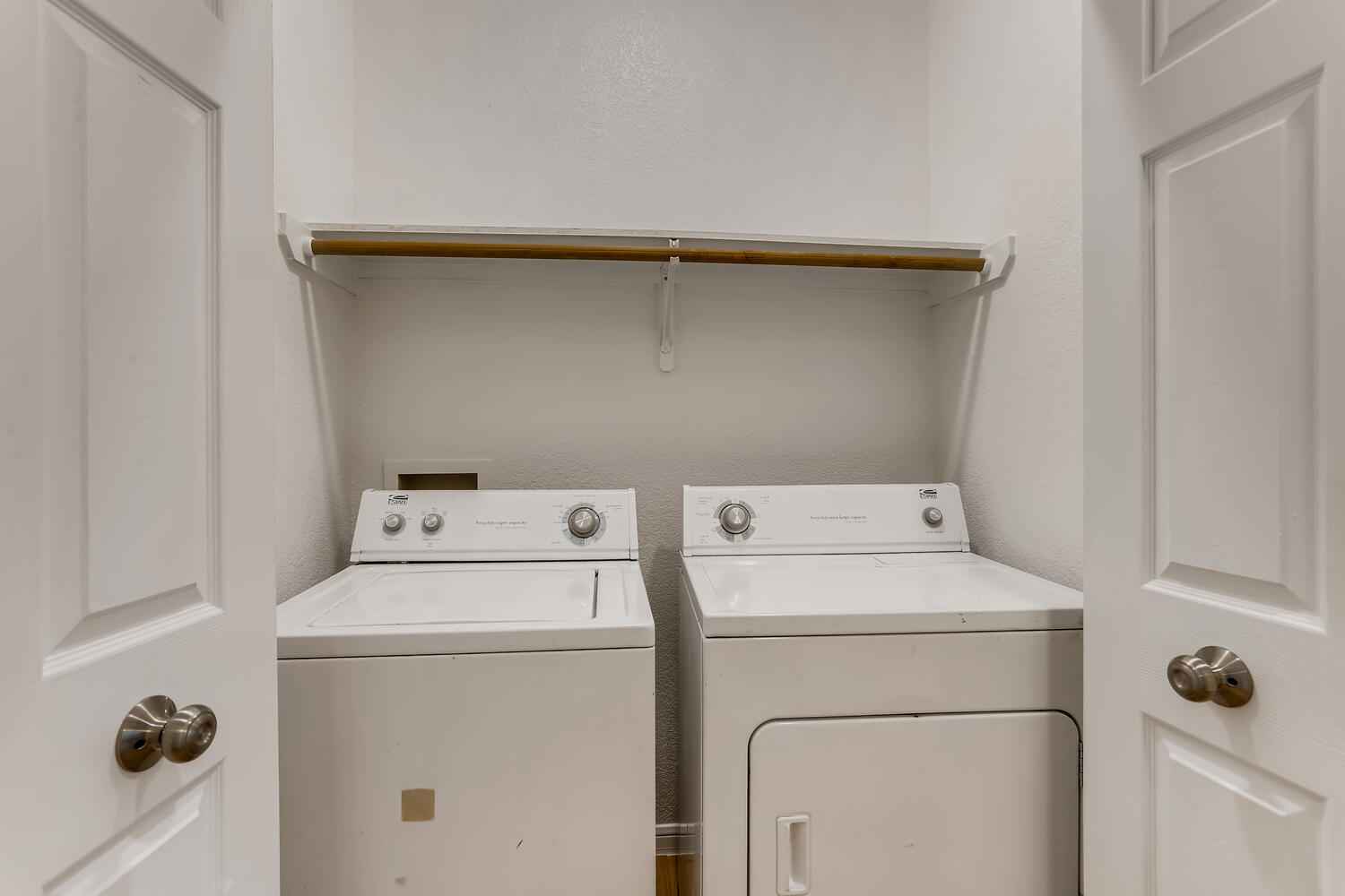 1206 Maple Avenue Austin, TX 78702 - Photo 20 of 39 a utility room with dryer and washer
