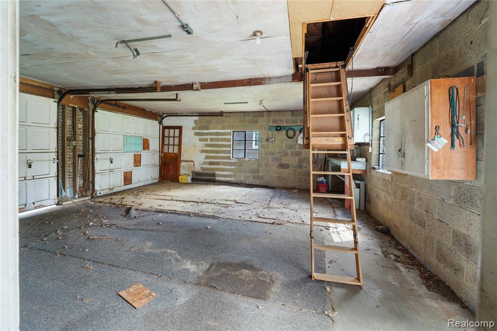 9282 Wayne Road Romulus, MI 48174 - Photo 17 of 39