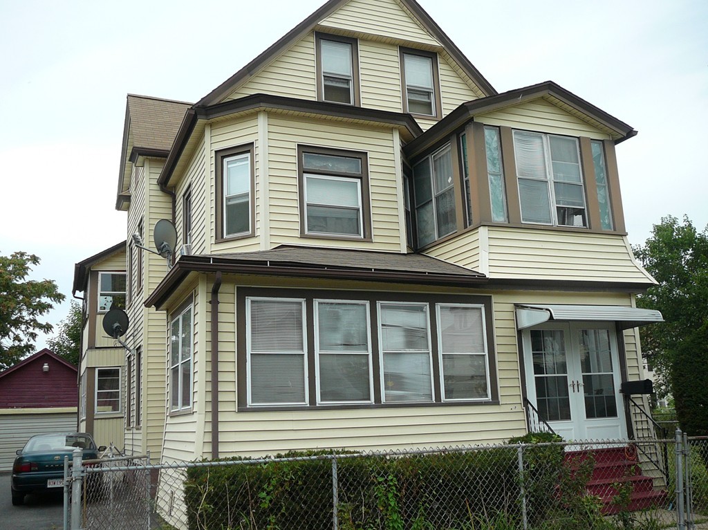 40 Revere Street Springfield, MA 01108 - Photo 20 of 21 a front view of a house