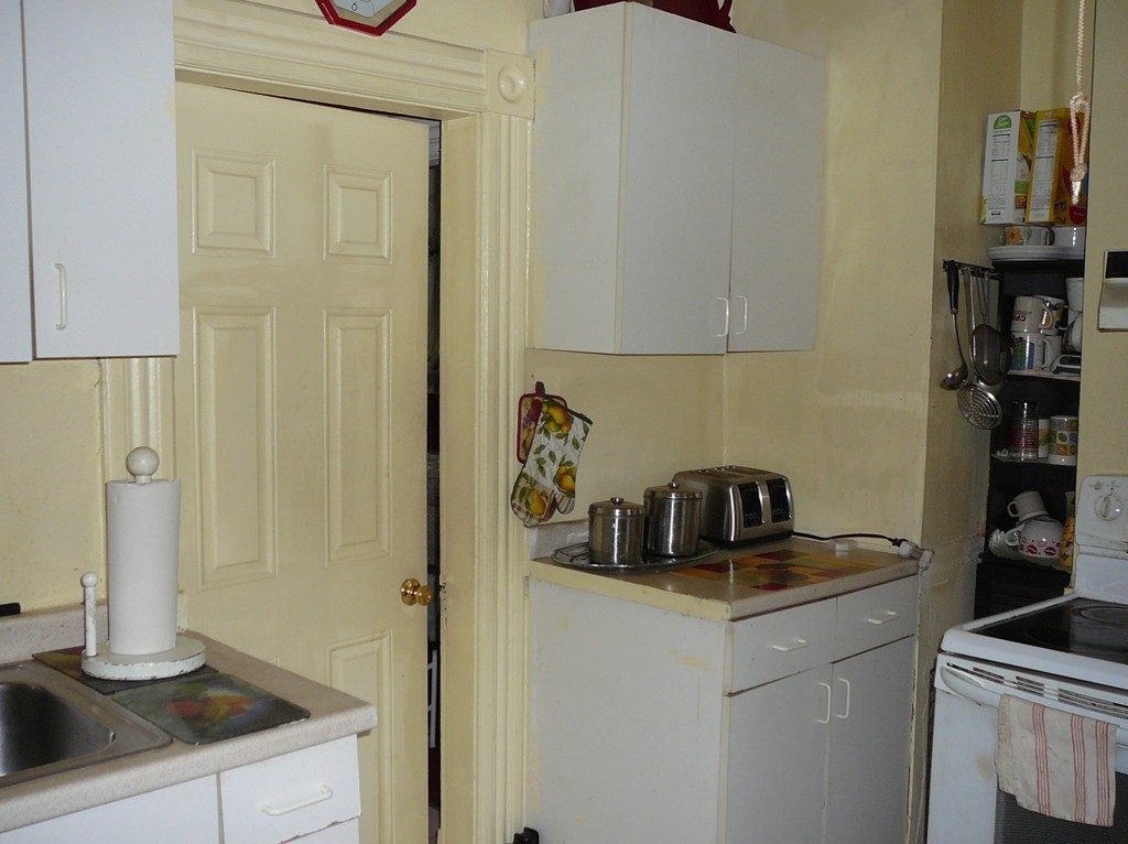 40 Revere Street Springfield, MA 01108 - Photo 3 of 21