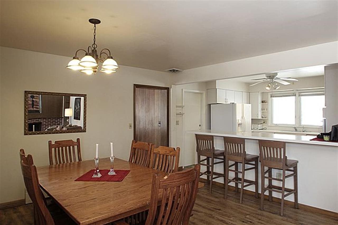 1810 Ridgeway Drive Iowa City, IA 52245 - Photo 8 of 25 Gallery Image 8