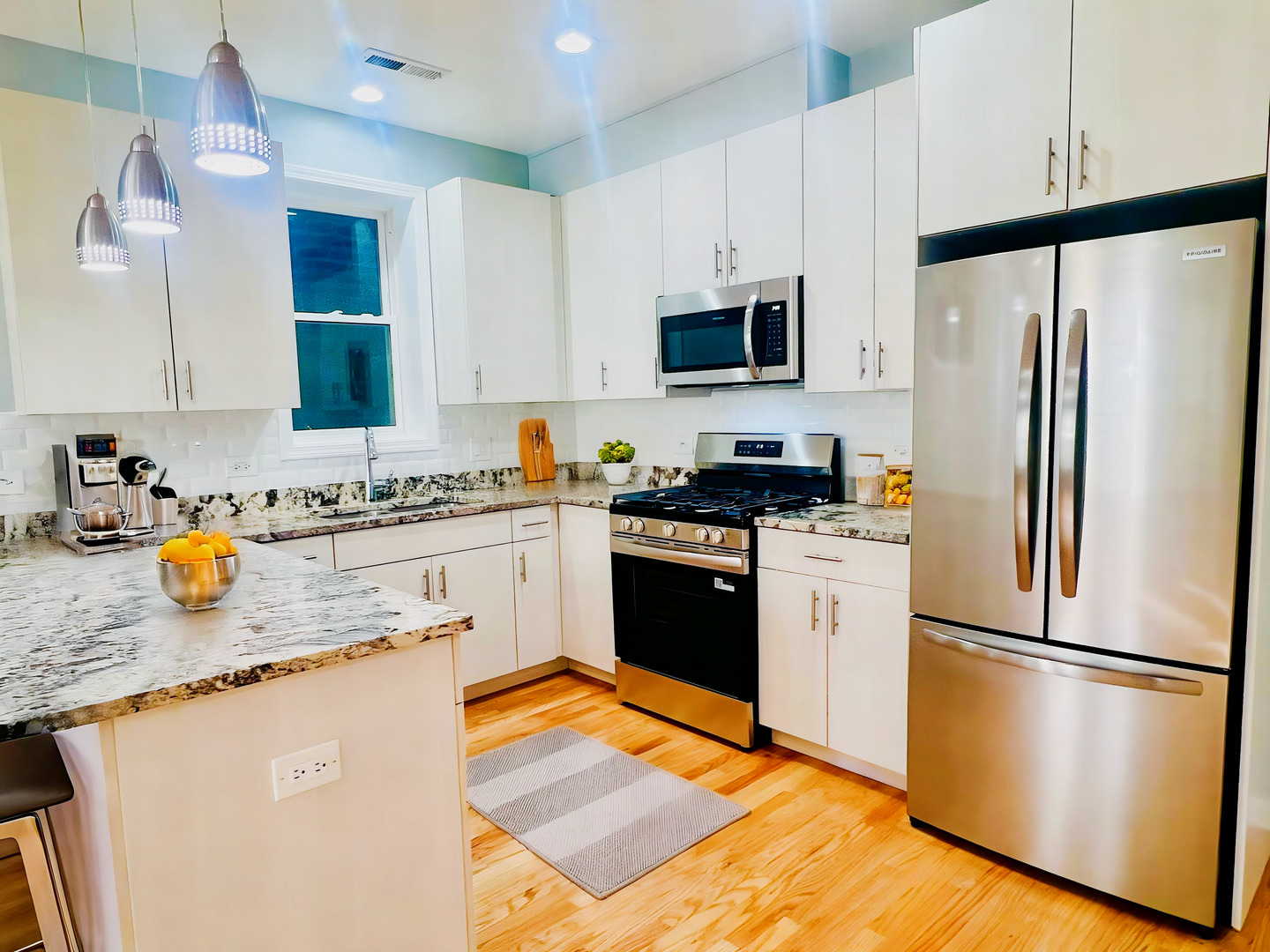 1750 West Cermak Road, Unit B Chicago, IL 60608 - Photo 4 of 16