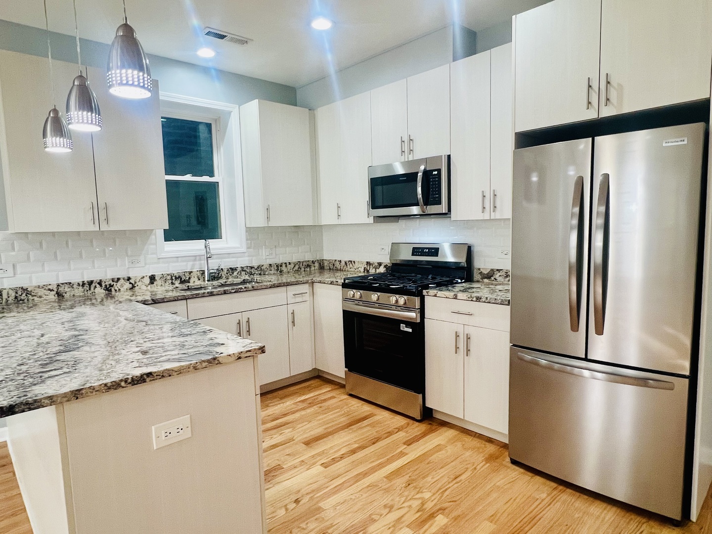 1750 West Cermak Road, Unit B Chicago, IL 60608 - Photo 5 of 16