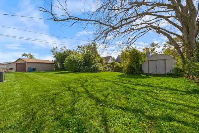 $219,900 | 162 Frederick Drive, Chicago Heights, IL 60411