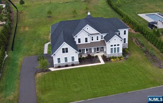 15 Roxbury Road Mahwah, NJ 07430 - Photo 2 of 43