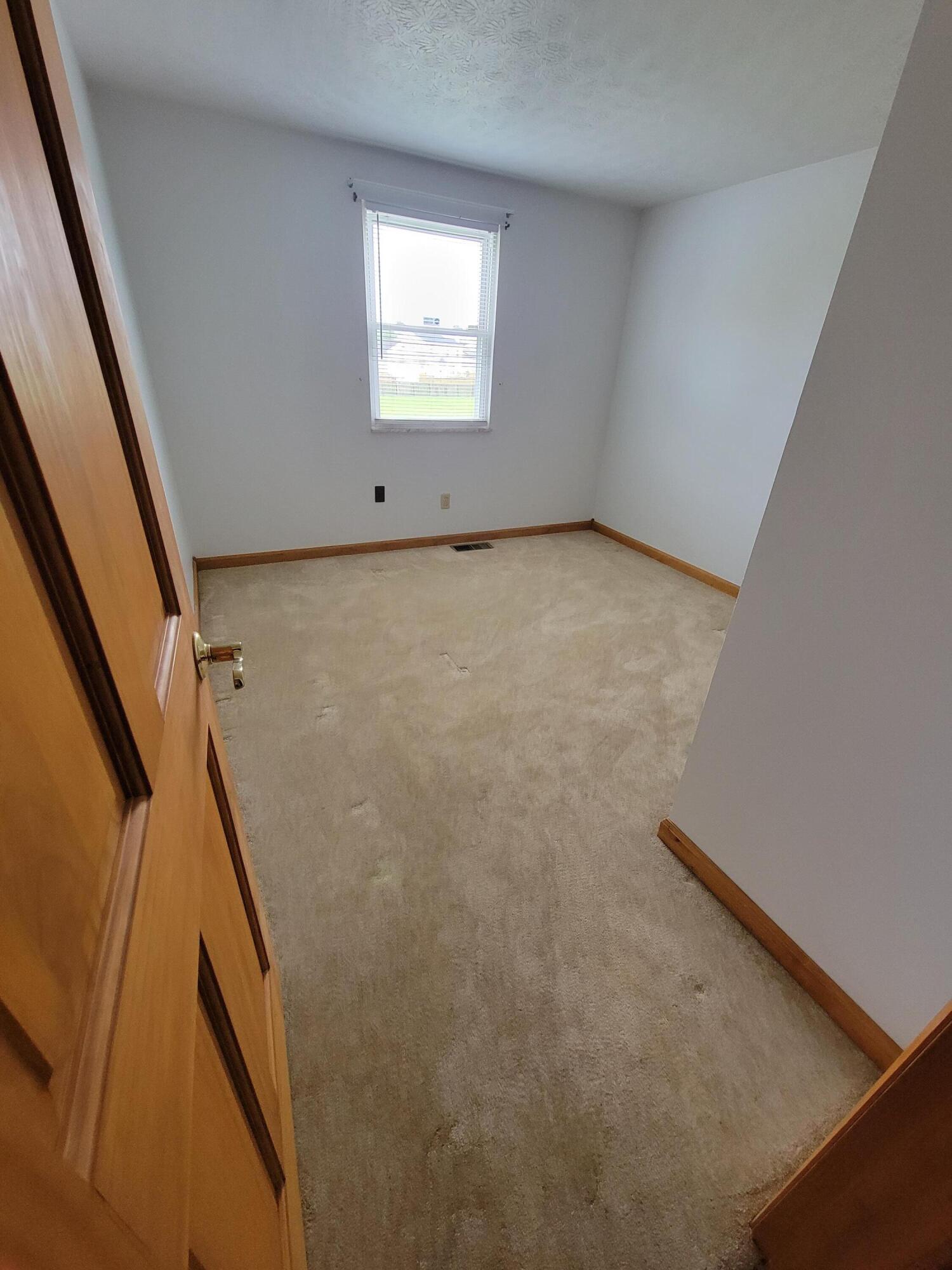 3876 Fergus Road Columbus, OH 43207 - Photo 23 of 27 20230501_180300