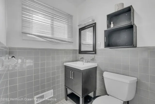 $2,700 | 872 Red Oaks Drive, Long Branch, NJ 07740