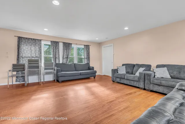 $2,700 | 872 Red Oaks Drive, Long Branch, NJ 07740