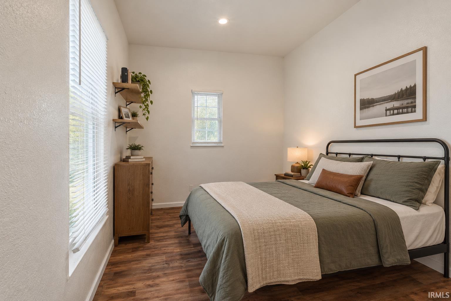415 Perry Street Warsaw, IN 46580 - Photo 12 of 26 Gallery Image 12