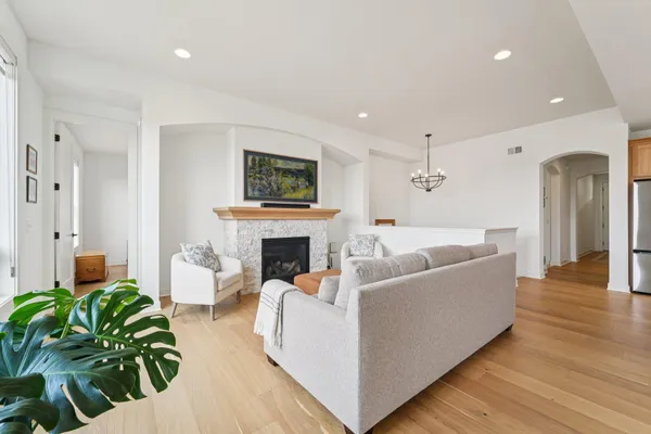 $725,000 | 6621 Harvest Trail, Chaska, MN 55318