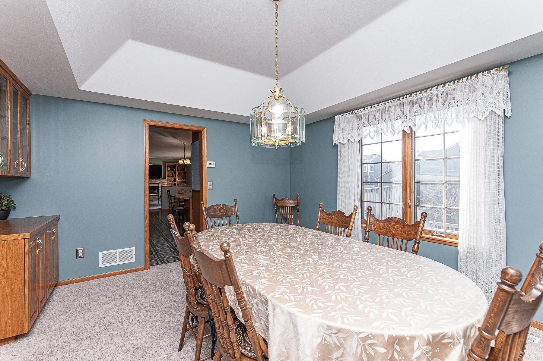 2726 Mayowood Lane Southwest Rochester, MN 55902 - Photo 16 of 45