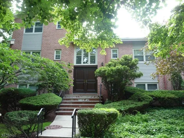 $389,000 | 29 Up Mountain Avenue, Unit 2, Montclair, NJ 07042