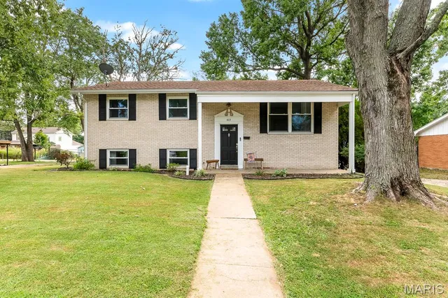 $253,750 | 403 Fontainebleau, O'Fallon, IL 62269