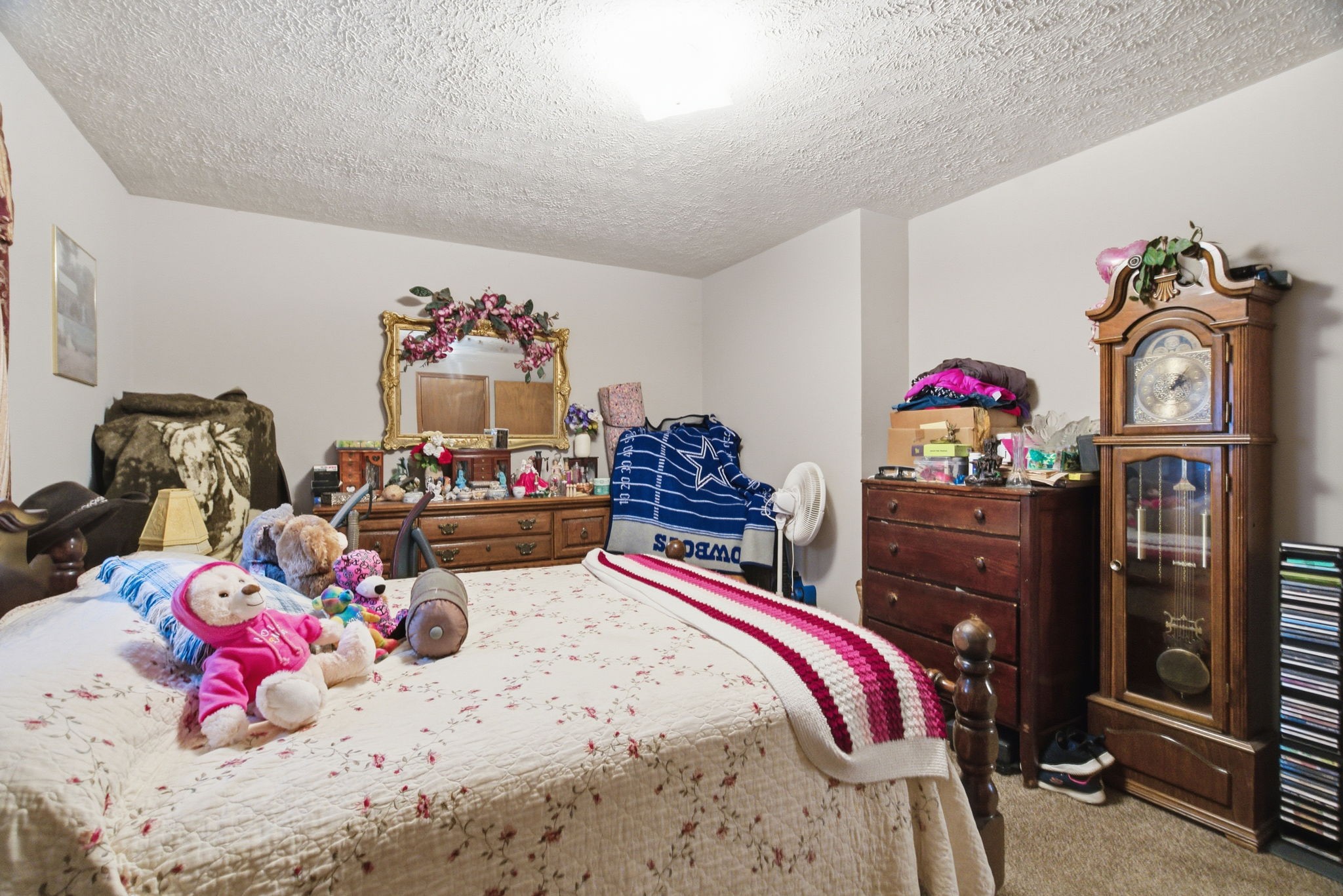 115 Gayla Court Portland, TN 37148 - Photo 19 of 46 a bedroom with a bed and dresser