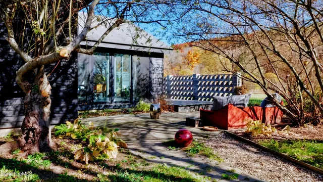 $2,500,000 | 1373 Boardman Street, Sheffield, MA 01257