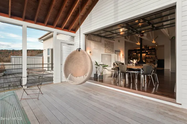 $2,500,000 | 1373 Boardman Street, Sheffield, MA 01257