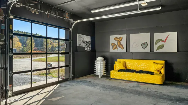 $2,500,000 | 1373 Boardman Street, Sheffield, MA 01257