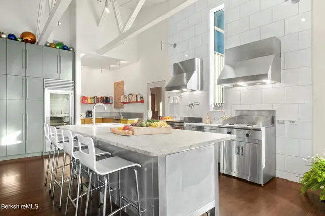 $2,500,000 | 1373 Boardman Street, Sheffield, MA 01257