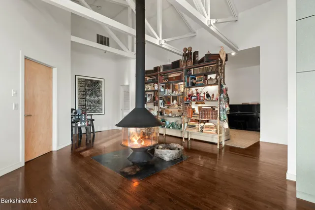 $2,500,000 | 1373 Boardman Street, Sheffield, MA 01257