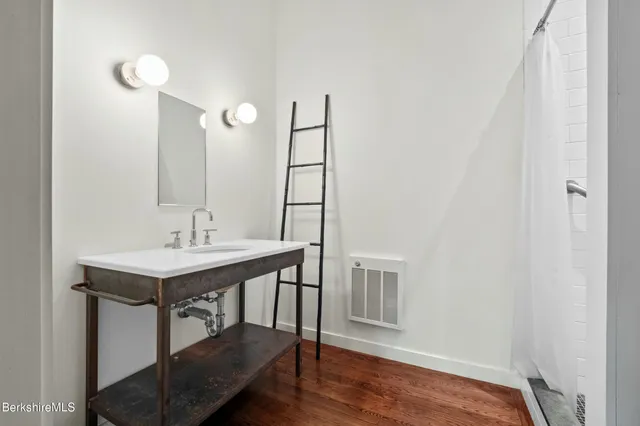 $2,500,000 | 1373 Boardman Street, Sheffield, MA 01257