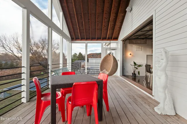 $2,500,000 | 1373 Boardman Street, Sheffield, MA 01257