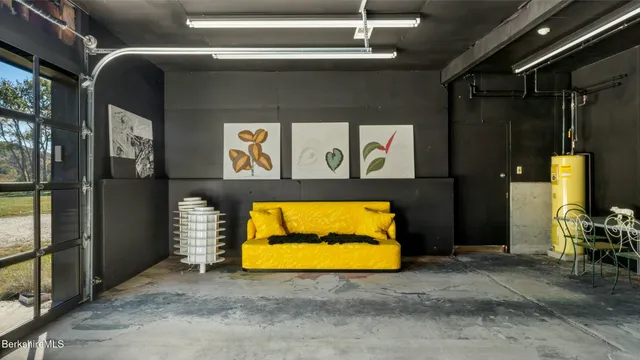 $2,500,000 | 1373 Boardman Street, Sheffield, MA 01257