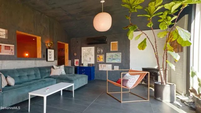 $2,500,000 | 1373 Boardman Street, Sheffield, MA 01257