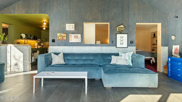 $2,500,000 | 1373 Boardman Street, Sheffield, MA 01257