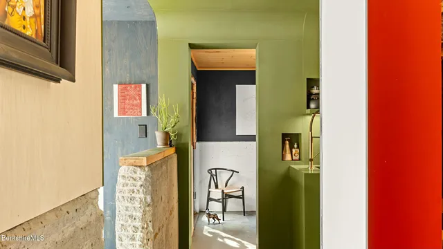 $2,500,000 | 1373 Boardman Street, Sheffield, MA 01257