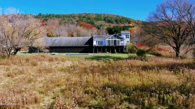 $2,500,000 | 1373 Boardman Street, Sheffield, MA 01257