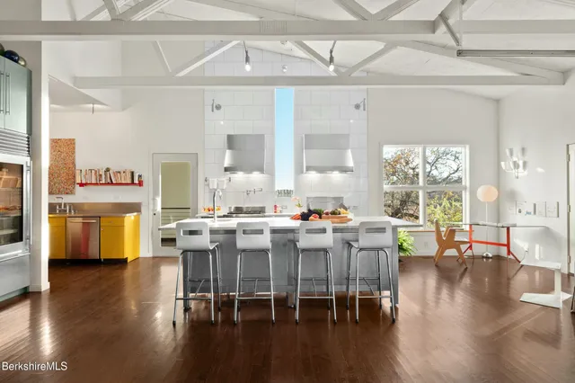 $2,500,000 | 1373 Boardman Street, Sheffield, MA 01257