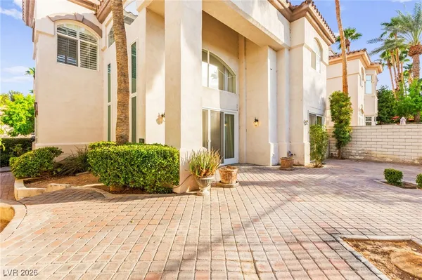 $799,900 | 409 Indigo Springs Street, Henderson, NV 89014