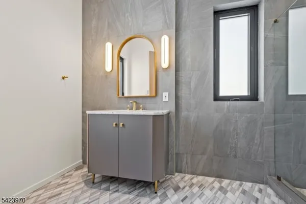 $4,789,000 | 9 Farbrook Drive, Short Hills, NJ 07078