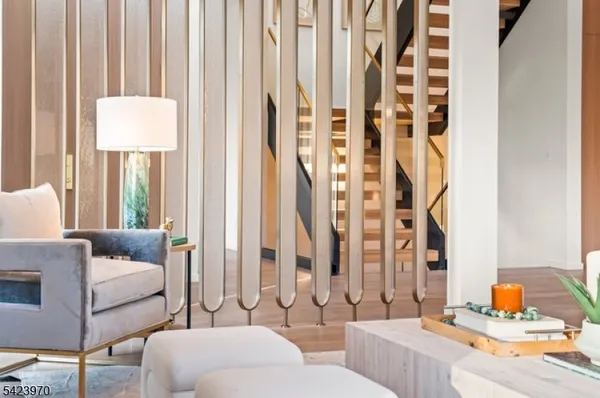 $4,789,000 | 9 Farbrook Drive, Short Hills, NJ 07078