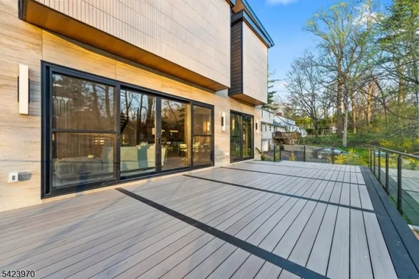 $4,789,000 | 9 Farbrook Drive, Short Hills, NJ 07078