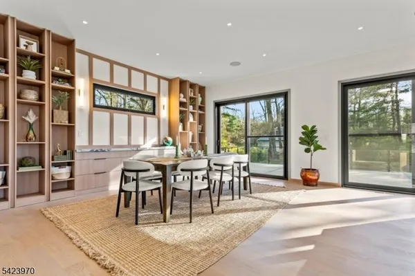 $4,789,000 | 9 Farbrook Drive, Short Hills, NJ 07078