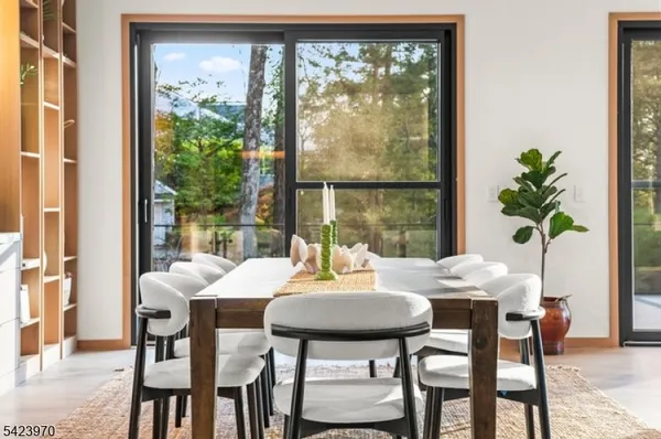 $4,789,000 | 9 Farbrook Drive, Short Hills, NJ 07078