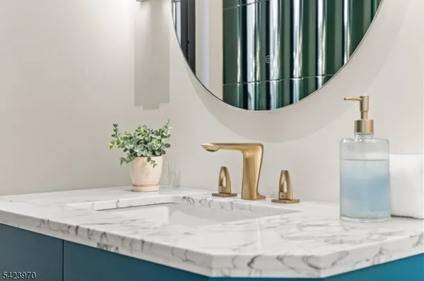 $4,789,000 | 9 Farbrook Drive, Short Hills, NJ 07078