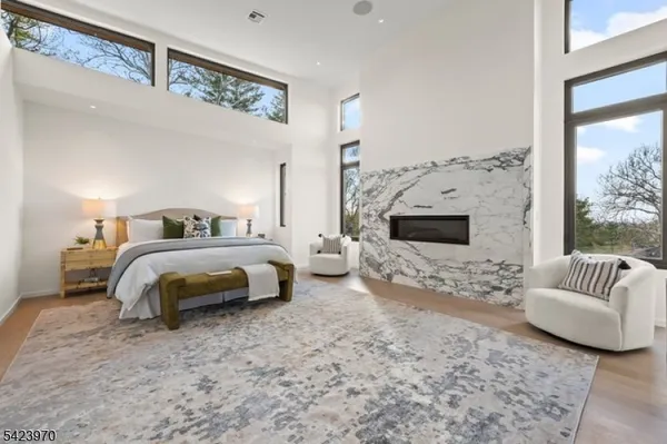 $4,789,000 | 9 Farbrook Drive, Short Hills, NJ 07078