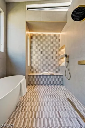 $4,789,000 | 9 Farbrook Drive, Short Hills, NJ 07078