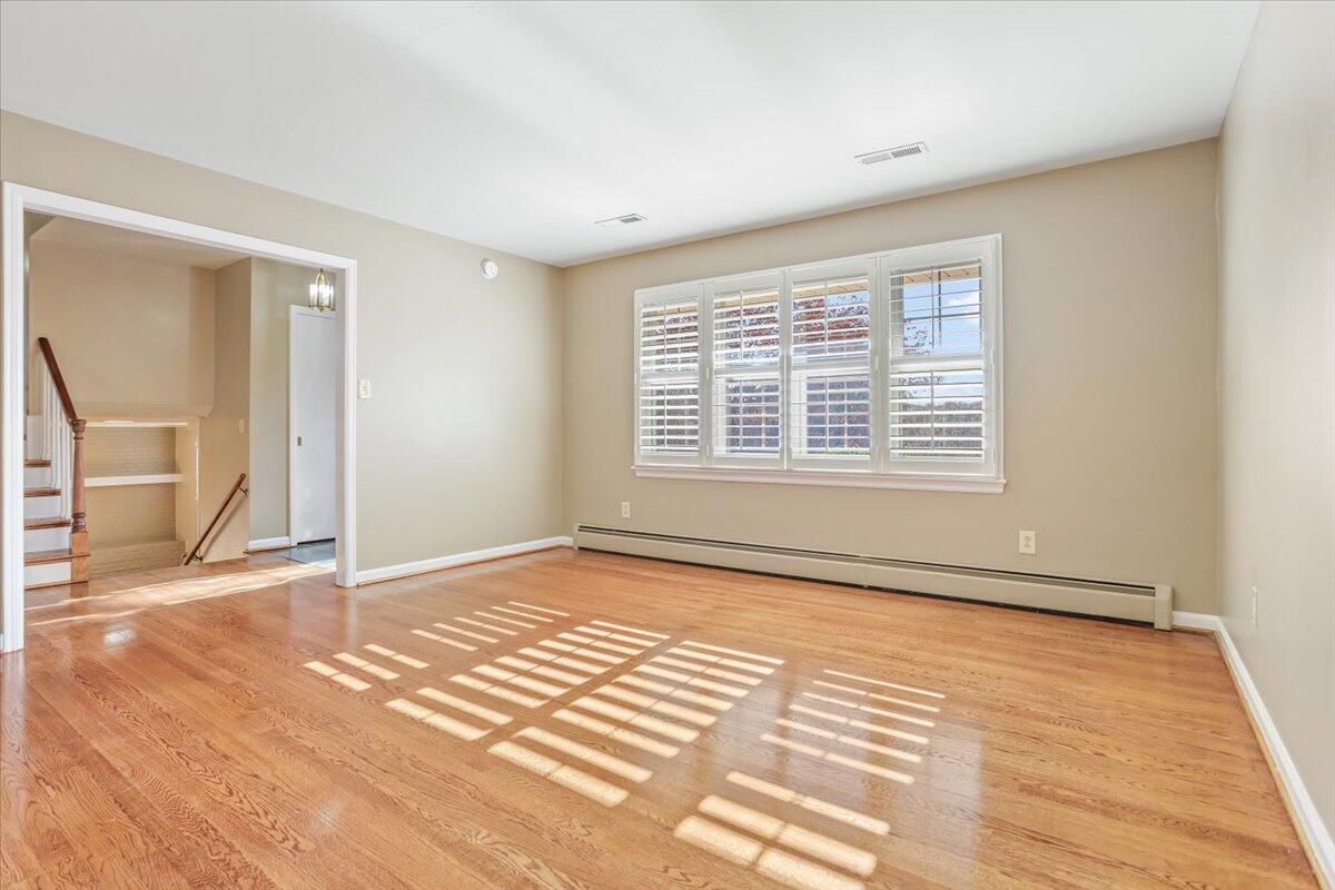 1127 Clearfield Road Southwest Roanoke, VA 24015 - Photo 10 of 37 10-1127 Clearfield Rd SW_10