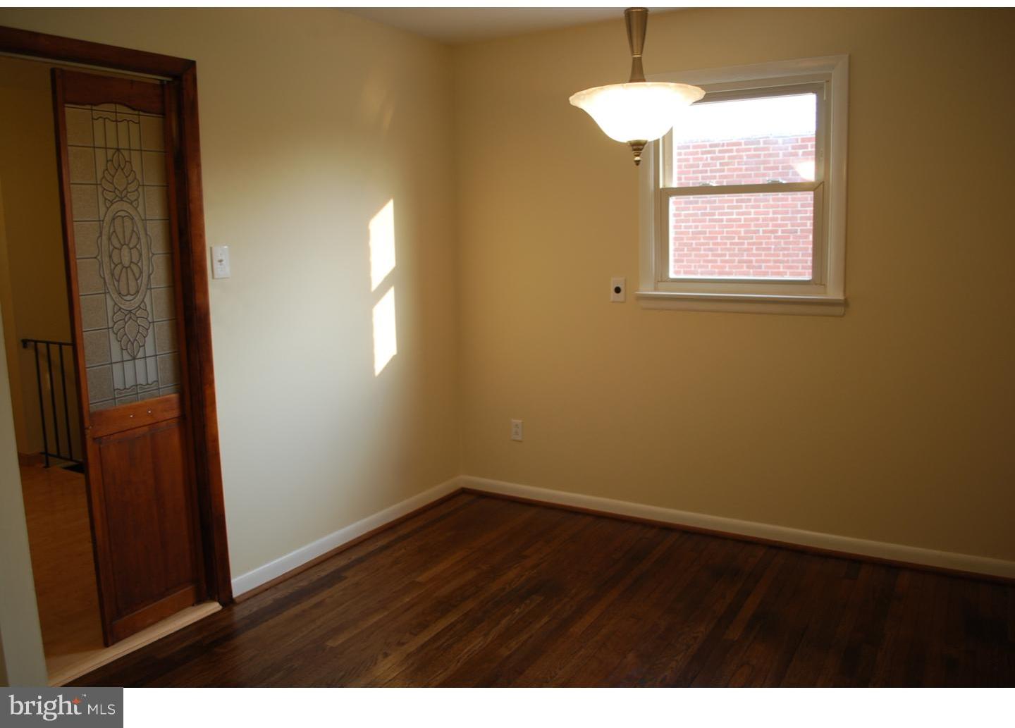16 Doncaster Road New Castle, DE 19720 - Photo 10 of 19 Dining Room