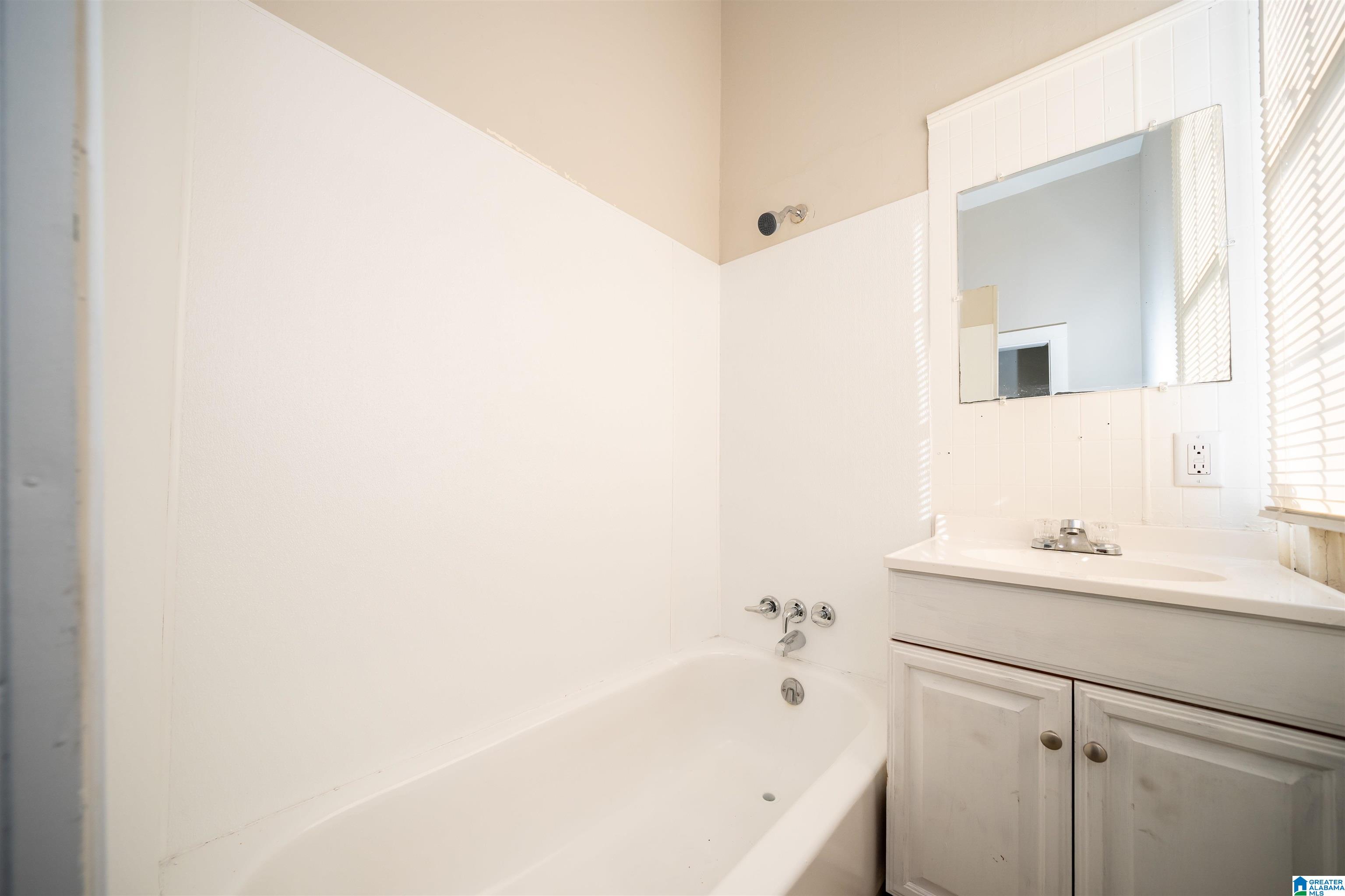 410 South Spring Street Talladega, AL 35160 - Photo 20 of 24