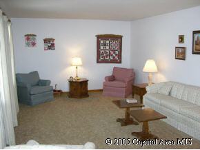 148 Roanoke Drive Rochester, IL 62563 - Photo 3 of 9 Gallery Image 3